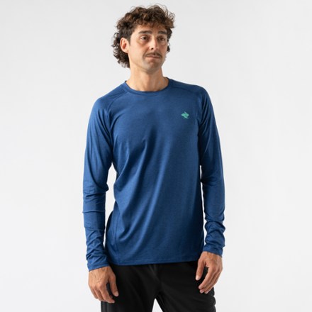 EZ Long-Sleeve T-Shirt - Men's