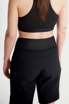 MTB Signature Tech Bike Shorts - Women's