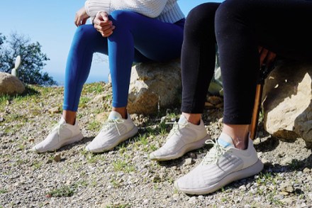 One Shoes - Women's