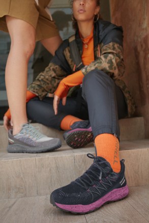 Bravada 2 Hiking Shoes - Women's