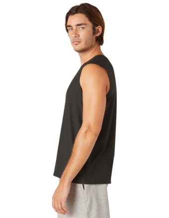 Featherweight Freeflo Muscle Tank Top - Men's