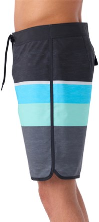 Lennox Scallop 19" Board Shorts - Men's
