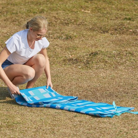 Sand-Free Picnic Mat