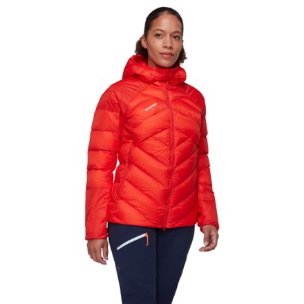 Taiss Hooded Down Jacket - Women's
