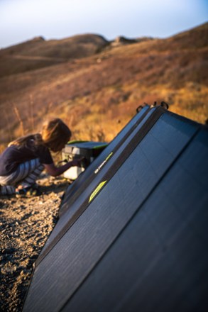 Nomad 200 Solar Panel