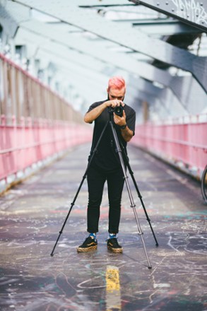 Travel Tripod - Aluminum 
