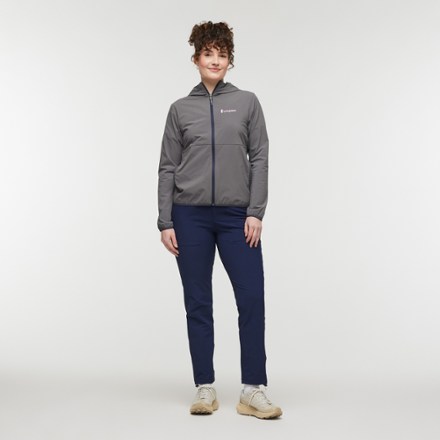 Vuelta Performance Windbreaker - Women's