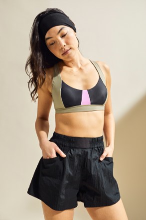 Crossback Shorts - Women's