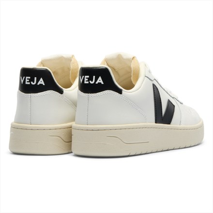 V-10 Leather Shoes - Men's