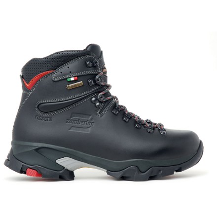 Vioz GTX Hiking Boots - Men's