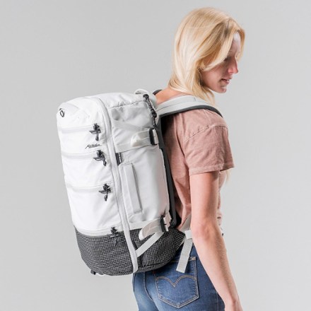 SEG28 Travel Pack