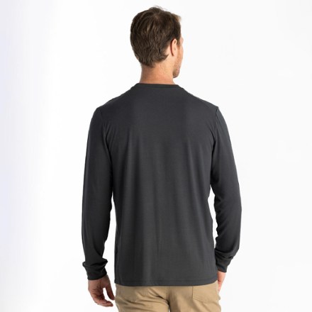 Flex Long-Sleeve Pocket Tee - Men's