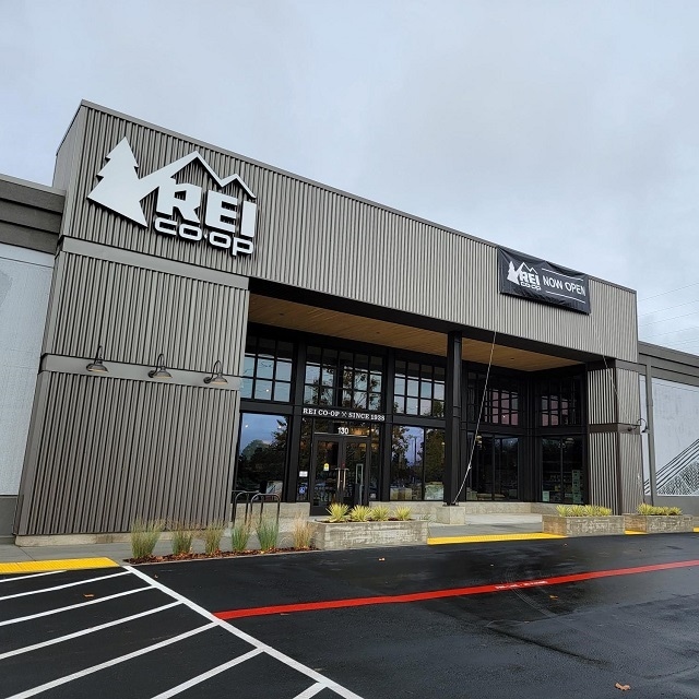 REI San Francisco Store - San Francisco, CA - Sporting Goods, Camping Gear