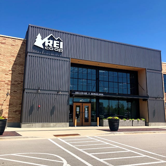 New Rei Outlet