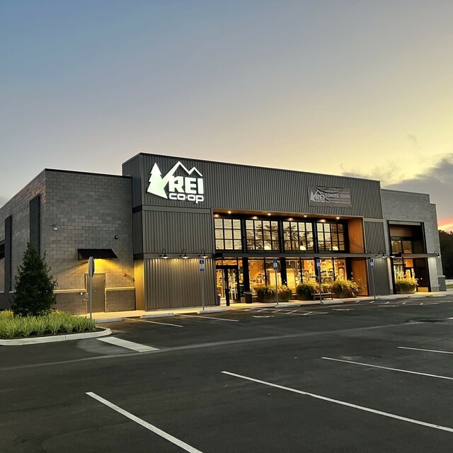 REI Tallahassee Store - Tallahassee, FL - Sporting Goods, Camping Gear