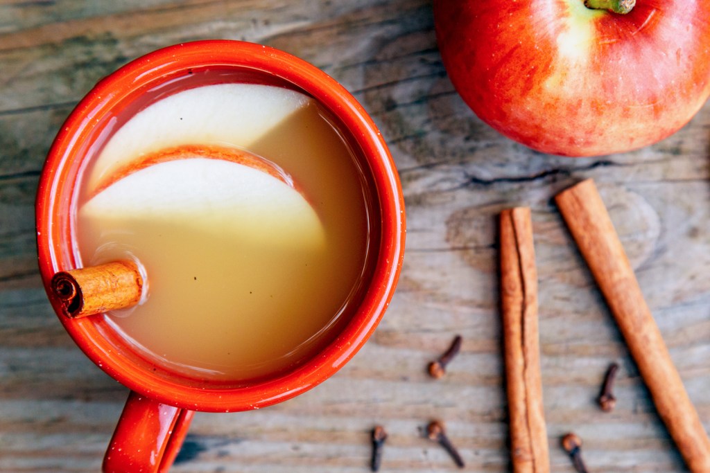 Recipe: Hot Apple Ginger Cider - Uncommon Path – An REI Co-op Publication