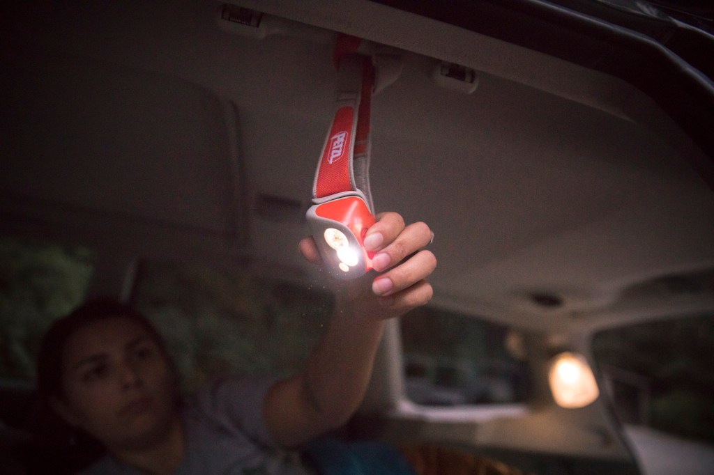 lampe frontale dans une voiture