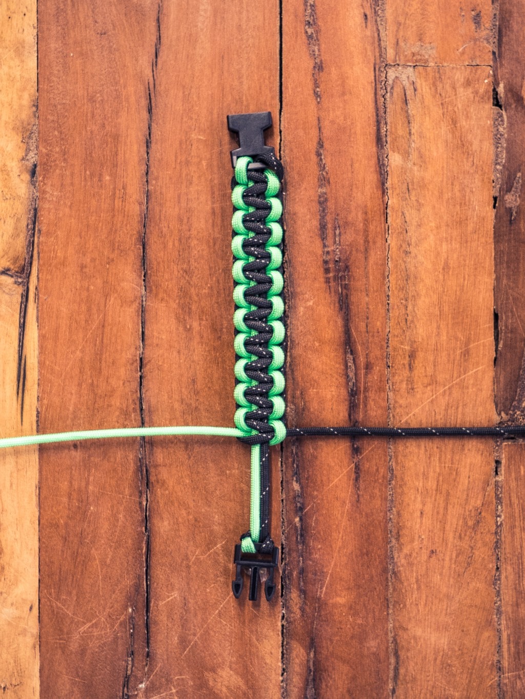 How to Make a Paracord Co-op