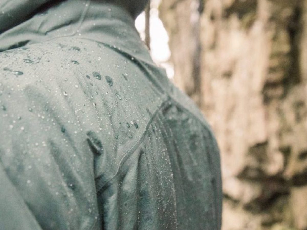 Water Resistant vs Waterproof Jackets & Fabrics - REI Co-op Journal