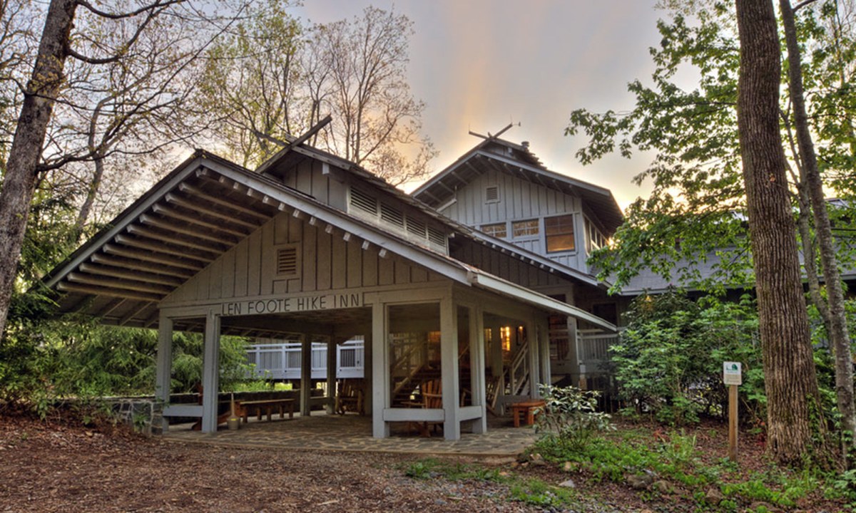 The entrance of Len Foote Hike Inn at Amicalola Falls State Park.