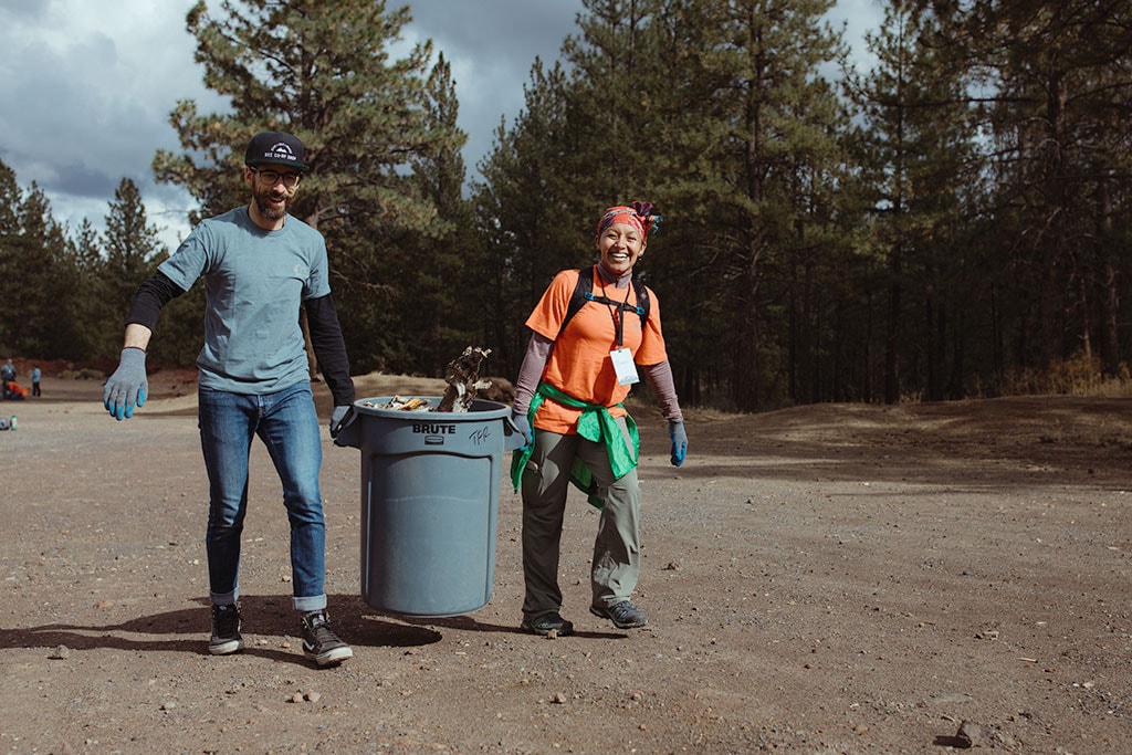 People cleaning up trash