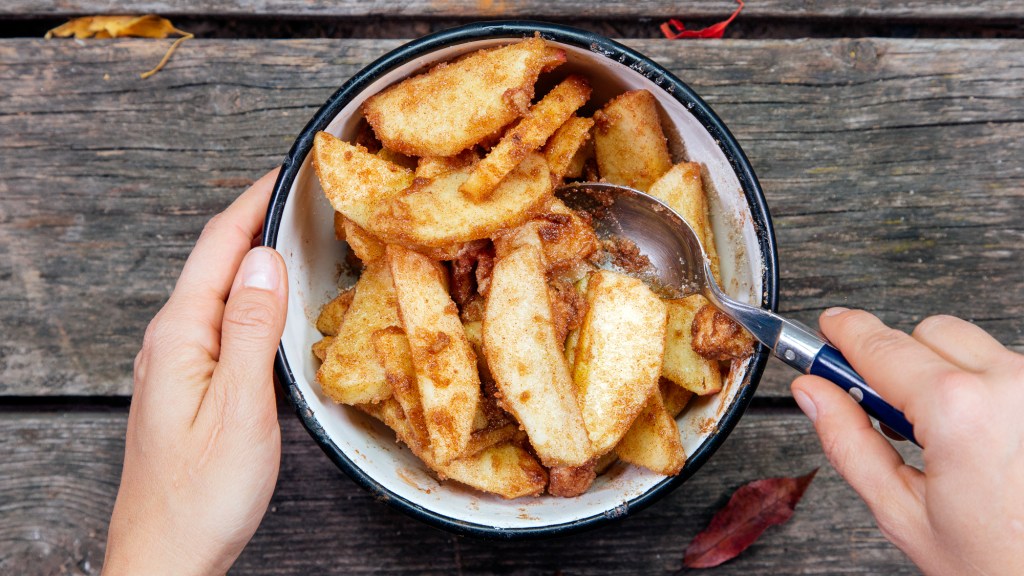 Recipe Dutch Oven Apple Pie REI Coop Journal
