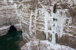 Kentucky’s Elusive Ice Climbing Is the Subject of a New Film