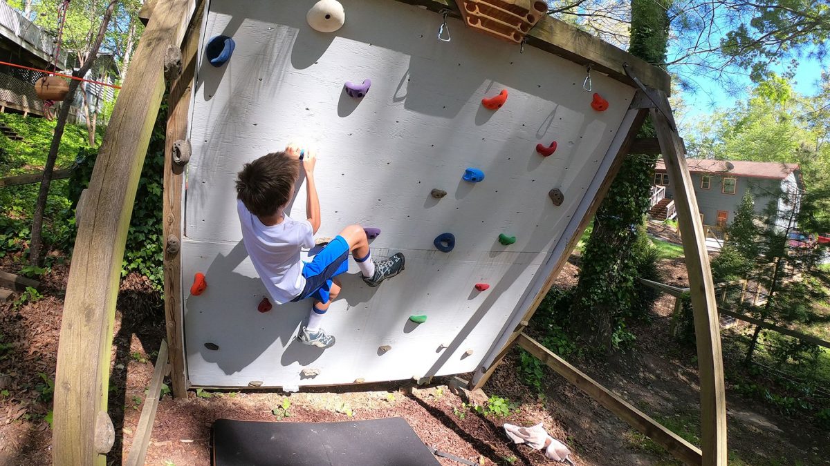 Hanging Ninja Balls, Kids Climbing Panel