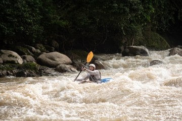 mauricio artinano rafting