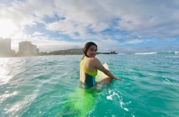 Jade Darmawangsa surfing