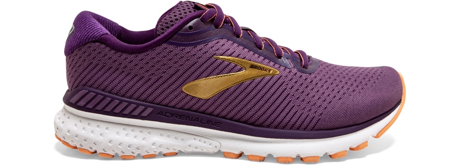 brooks gel running shoes