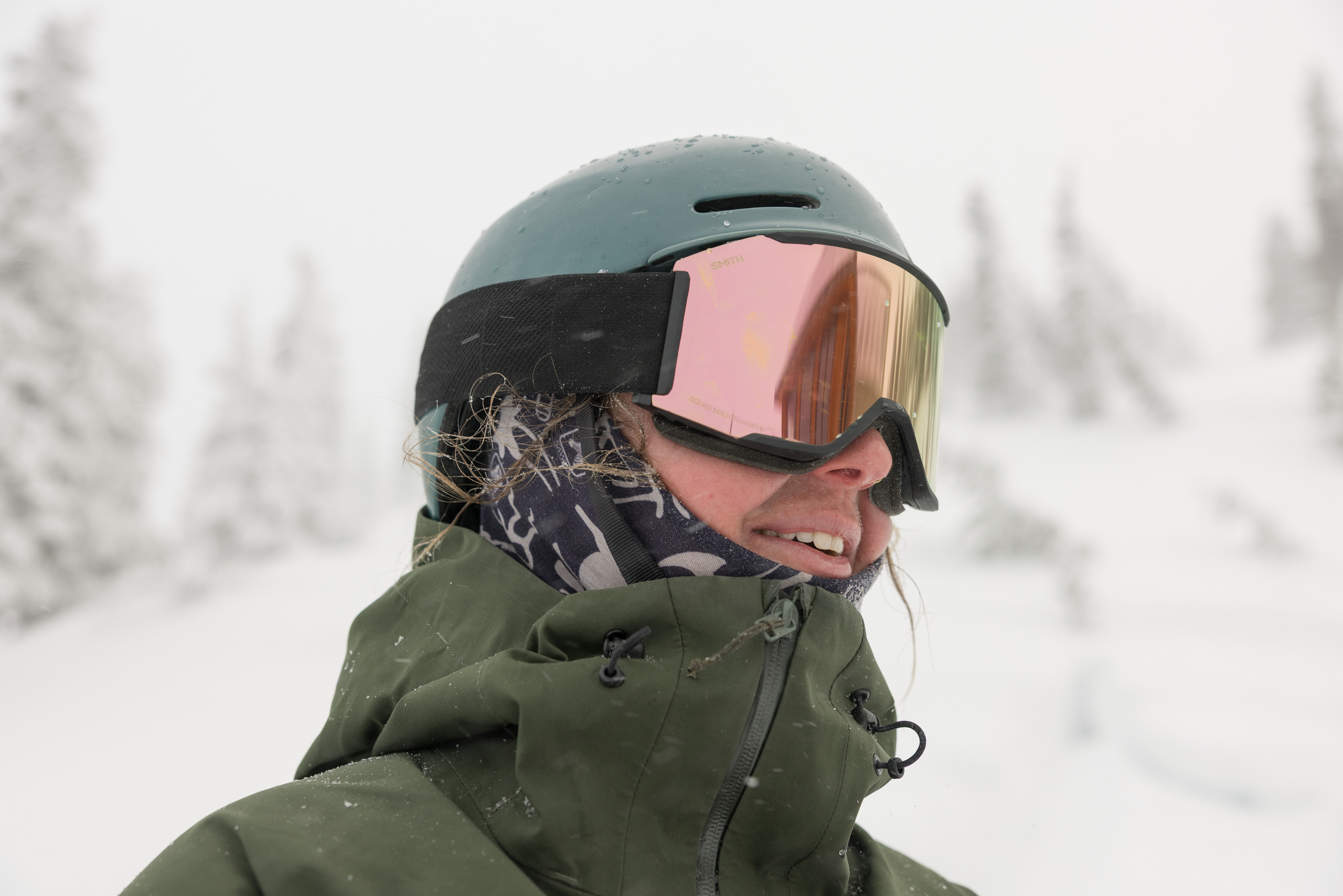 Squad MAG ChromaPop Snow Goggles with gogglesoc