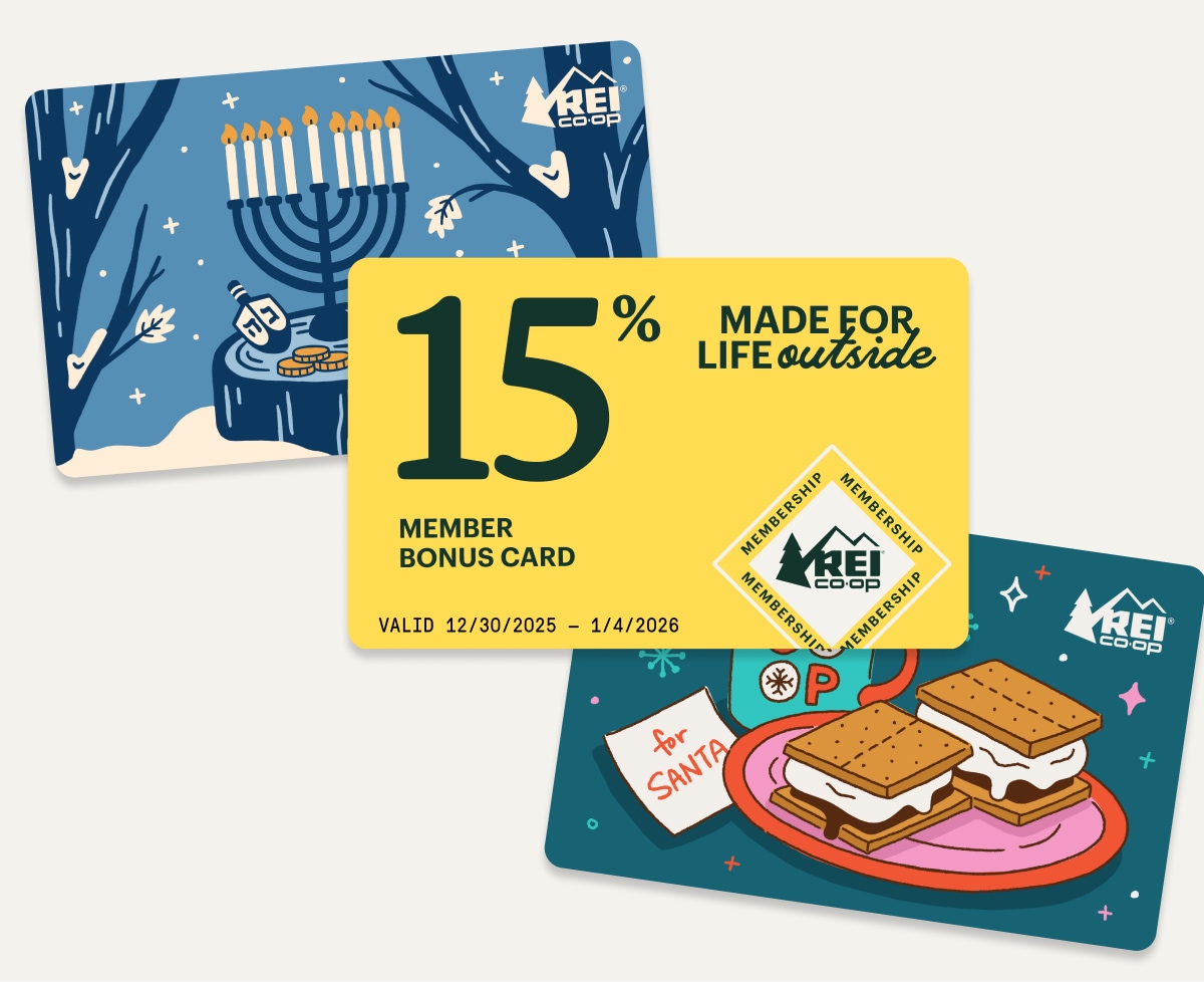 A Member Bonus Card for 15% off & two holiday themed gift cards.