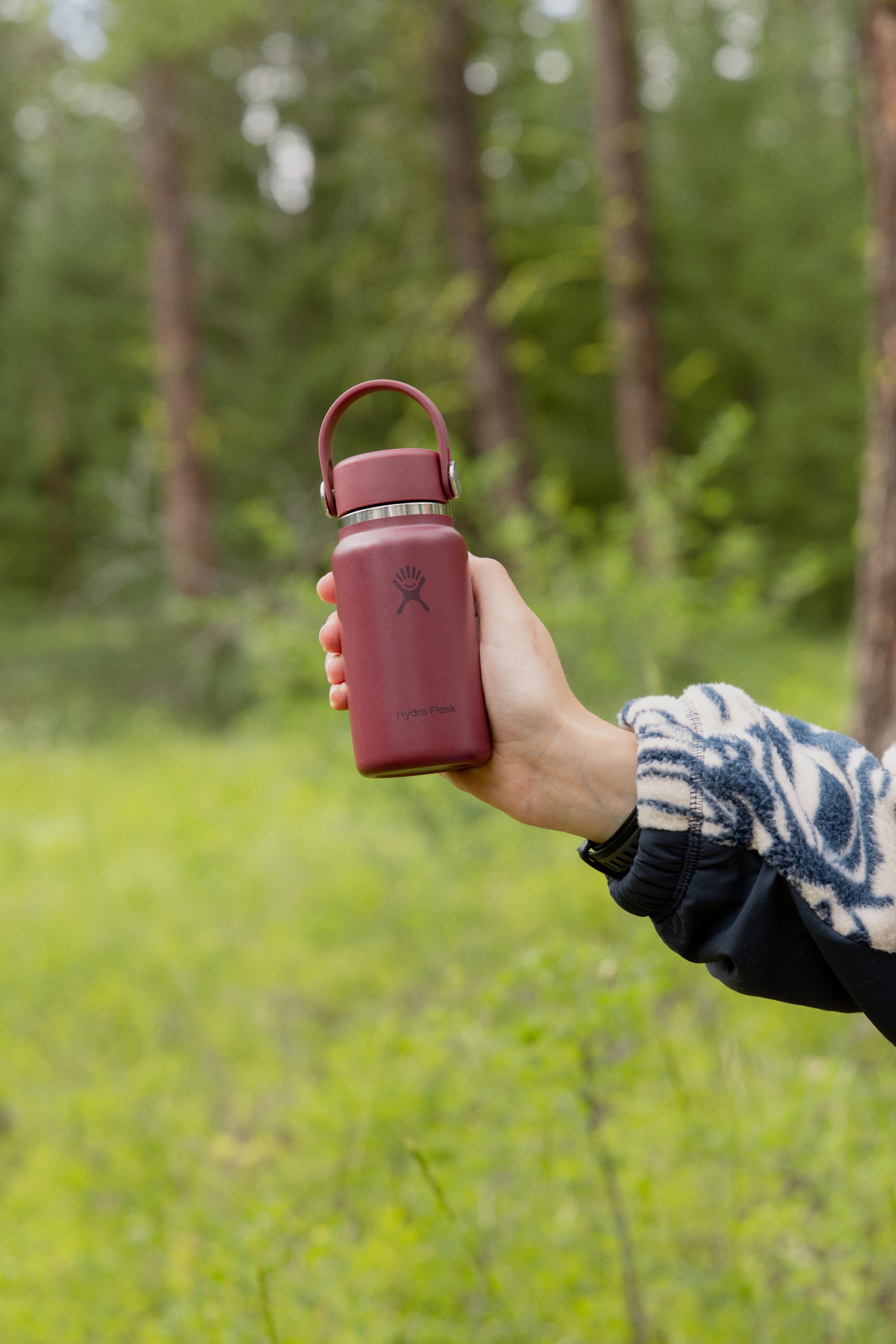 Micro Hydro Vacuum Water Bottle with Screw Cap - 10 fl. oz.