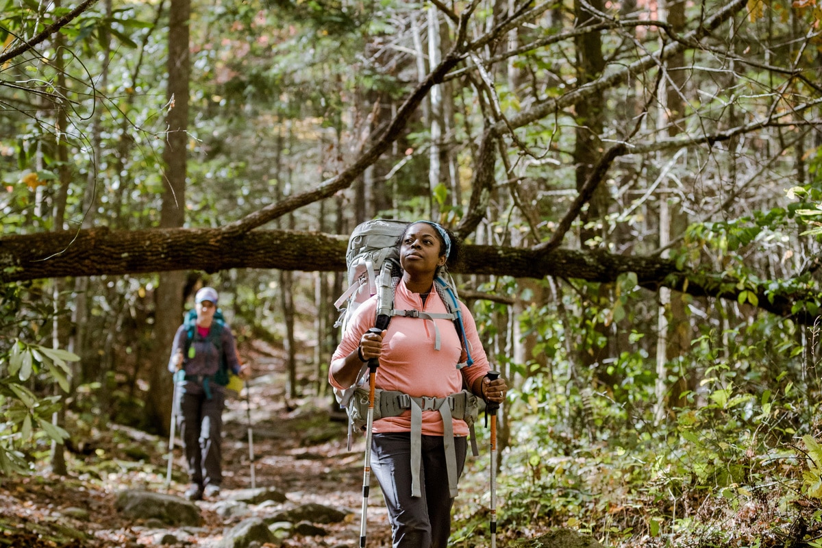 Backpacking women online