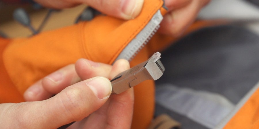 Replace A Zipper In Coat With A Flap In 10 minutes 