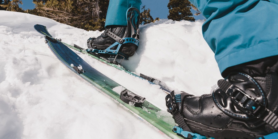 Close up shot of a splitboard and splitboard bindings