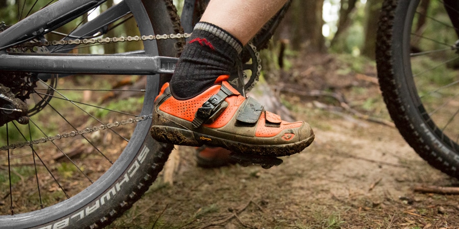 How to Choose Bike Shoes | REI Co-op