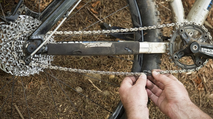tightening bike chain