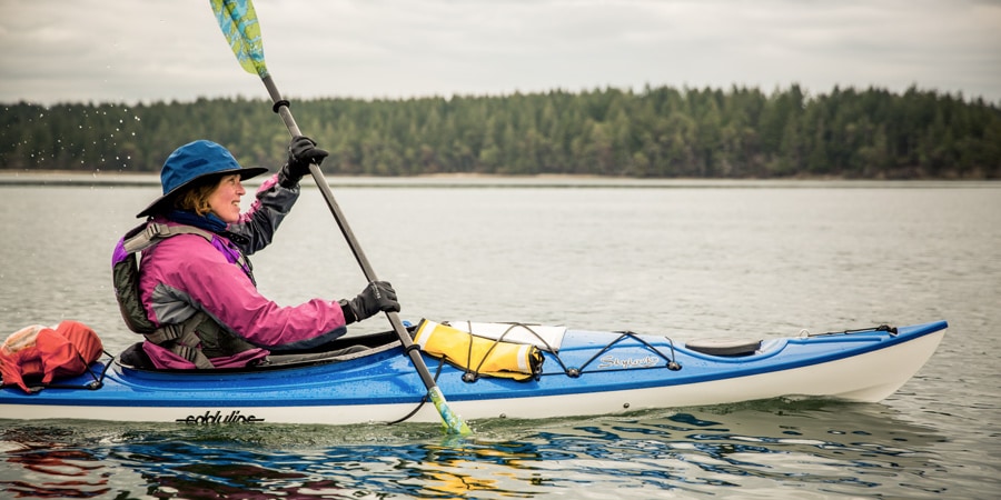 3 Items Women Should Wear While Kayaking