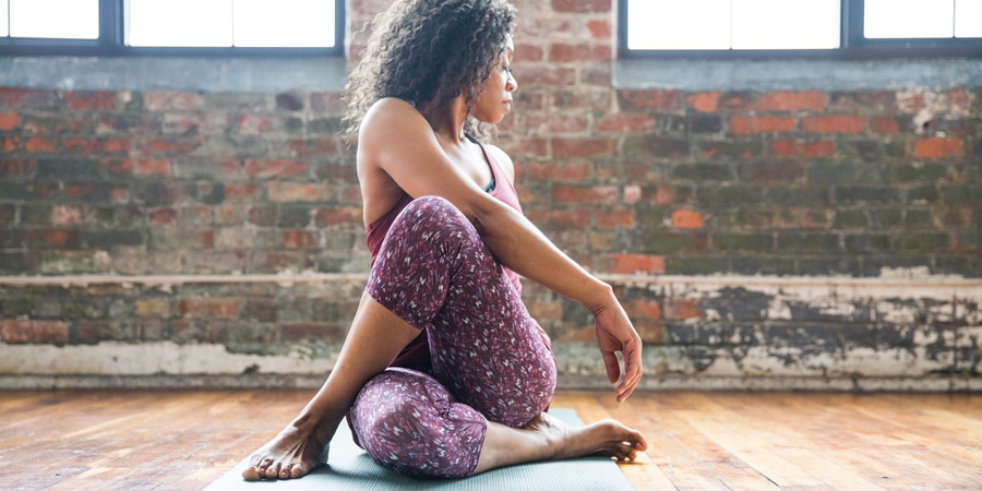 How To Select A Proper Yoga Clothing - Yoga King Blog