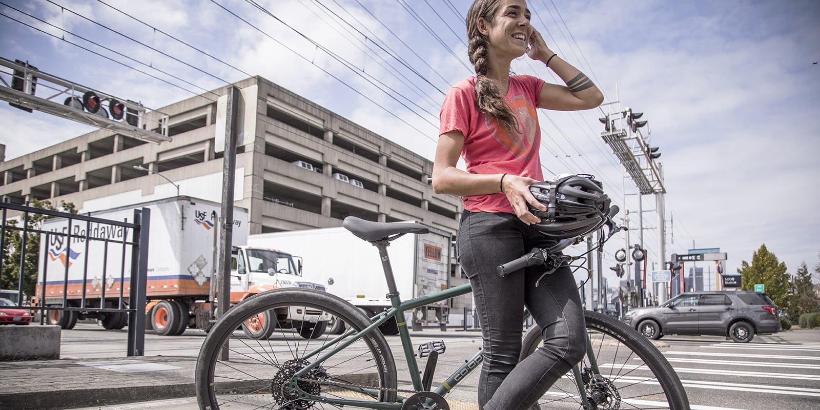 chocola Onderbreking oplichterij Urban Bicycling: The Basics of City Riding | REI Co-op