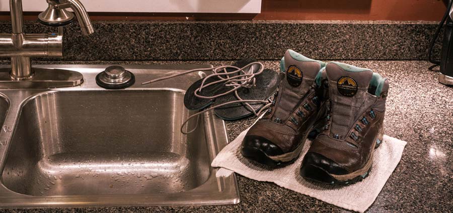 washing keen hiking shoes