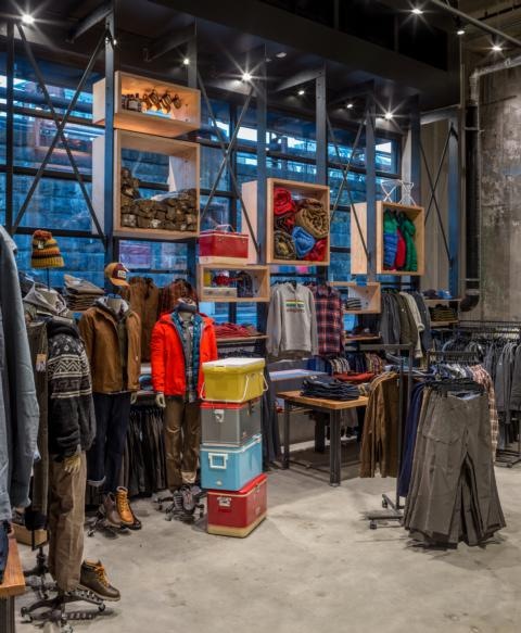 REI DC Flagship Marketplace