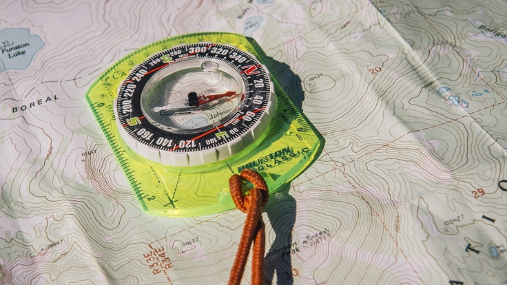 How to choose a compass.