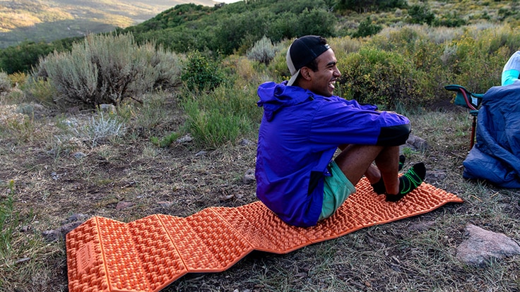 https://www.rei.com/dam/rochfort_04-nemo-switchback-sleeping-pad.jpg?t=ea16by9xs