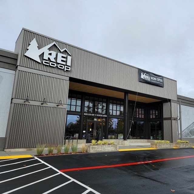 REI Sunnyvale storefront