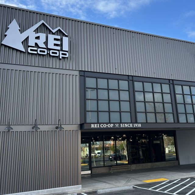 REI Beaverton Store