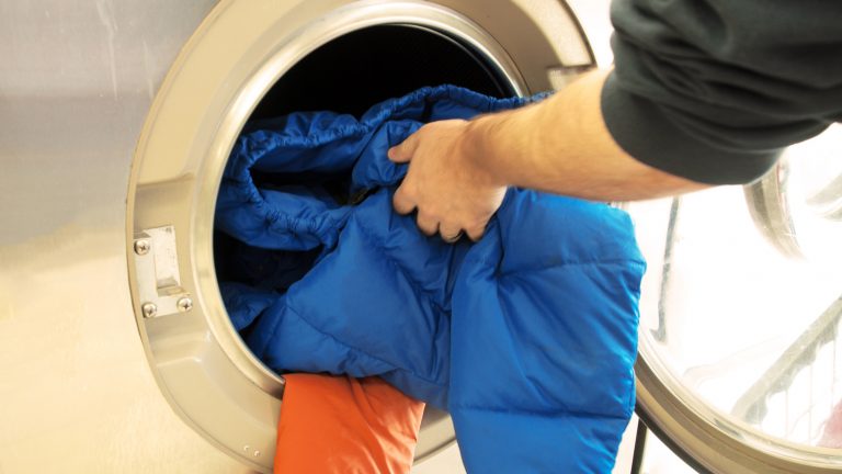 How To Wash A Down Jacket, No More Clumps After Washing