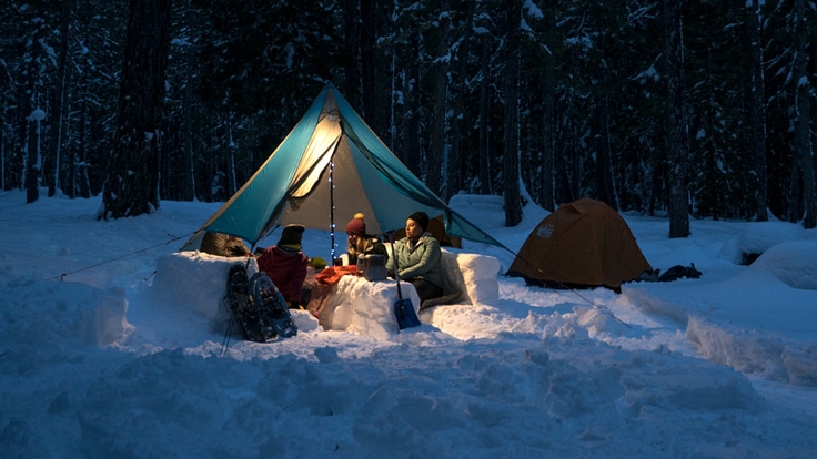 How to Stay Warm in Your Tent: Essential Cold-Weather Camping Tips.